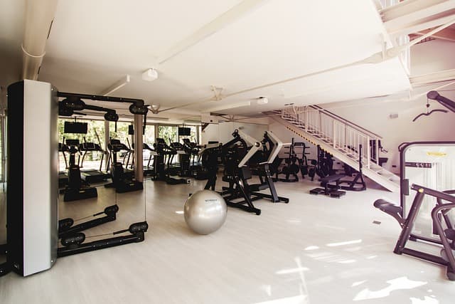 How does Cardio differ from Strength Training?
